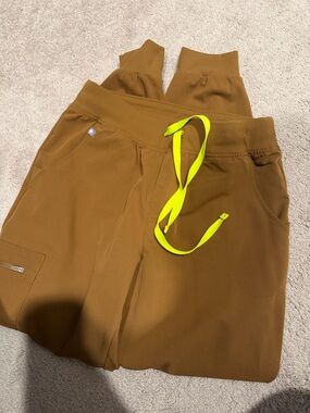 Earth figs Zamora joggers